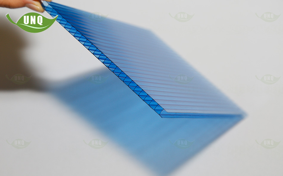 優尼科雙層湖藍陽光板圖片